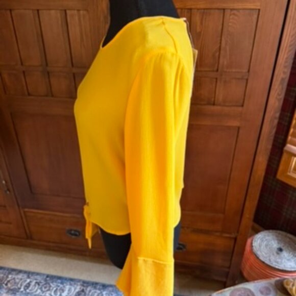 NWT Self Esteem Clothing Brand Long-Sleeve Gold Blouse Size Medium - Picture 4 of 7